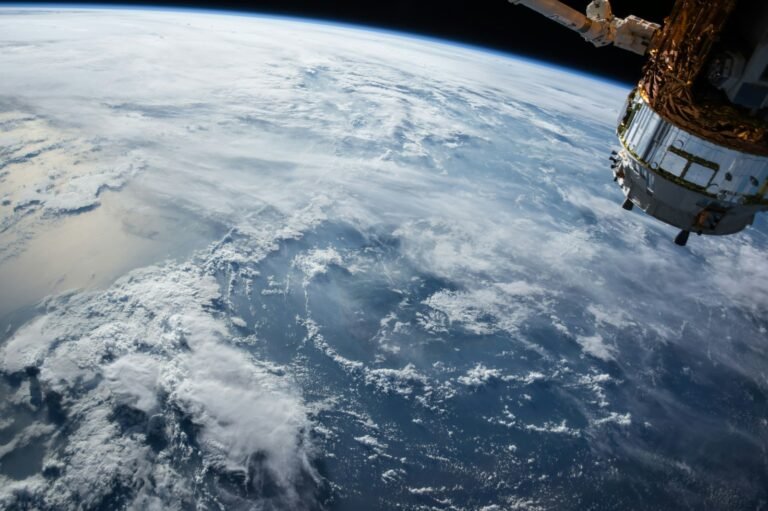 Satellite Internet for Businesses in Kuwait – Reliable High-Speed Connectivity
