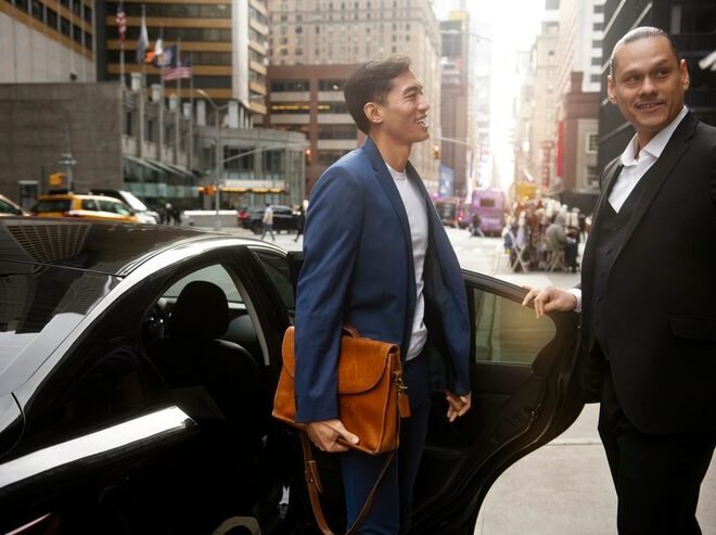 Luxury Schaumburg Limo Service for Airport Transfers & Special Events