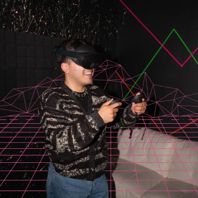 Virtual Reality Lounge Chicago: Finding Stillness in a Busy City