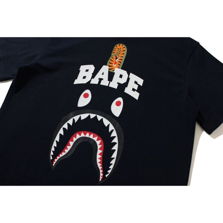 Bape Streetwear Style: Why the Bluza Bape Niebieska Is a Must-Have Fashion Statement