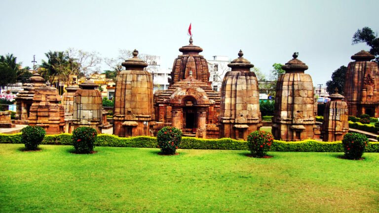 Bhubaneswar to Puri Cab Booking | Check Cab Fare & Book Online