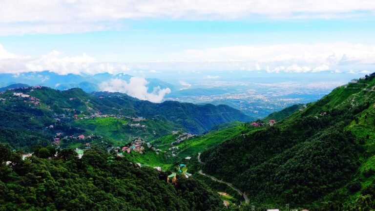Dehradun to Delhi taxi service | Check Taxi Fare & Book Online.