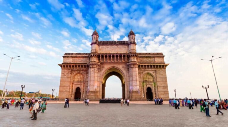 Mumbai to Shirdi Taxi Booking | Check Fare & Book Taxi Online