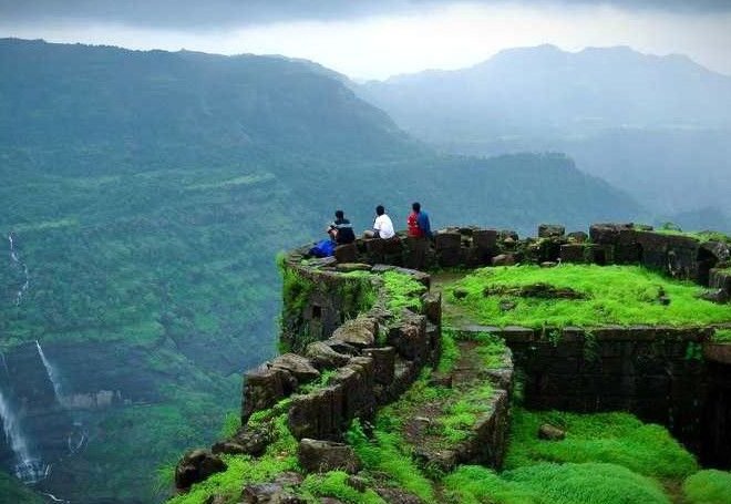 Pune to Goa Taxi Service | Book One-Way or Round Trip Cab