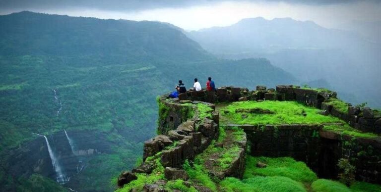 Pune to Goa Taxi Service | Book One-Way or Round Trip Cab