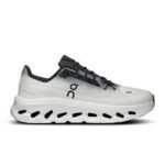 Popular Shoes in Canada for Everyday Wear