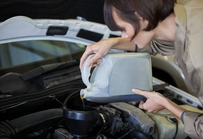 What Calgary Drivers Should Know About Engine Oil