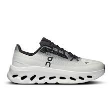 Popular Shoes in Canada for Everyday Wear