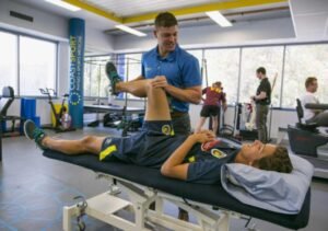 FYZICAL Therapy and Balance Centers – Woodstock: How Sports Injury Rehab in Woodstock Helps Athletes Return to Activity?